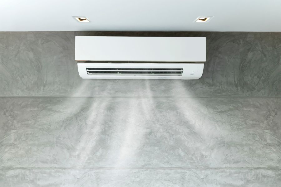 Wall mounted air conditioner